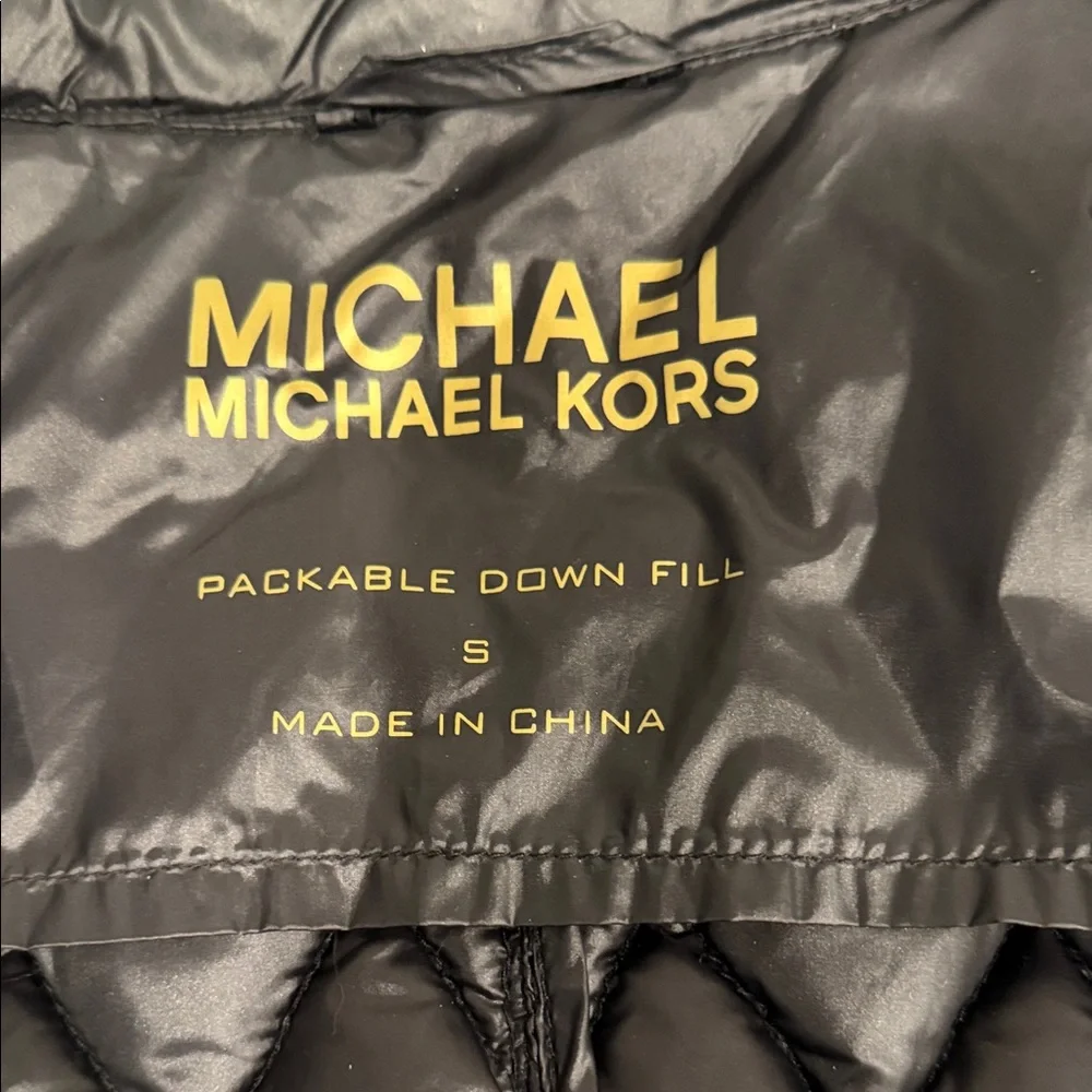 Michael Kors Black Packable Down Puffer Vest Gold Hardware Size Small